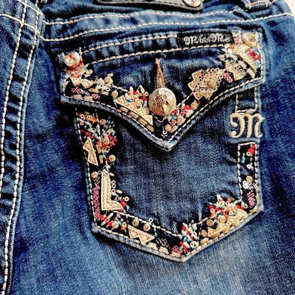 Miss Me Dark Blue Jean Shorts Excellent Condition - Picture 4 of 10